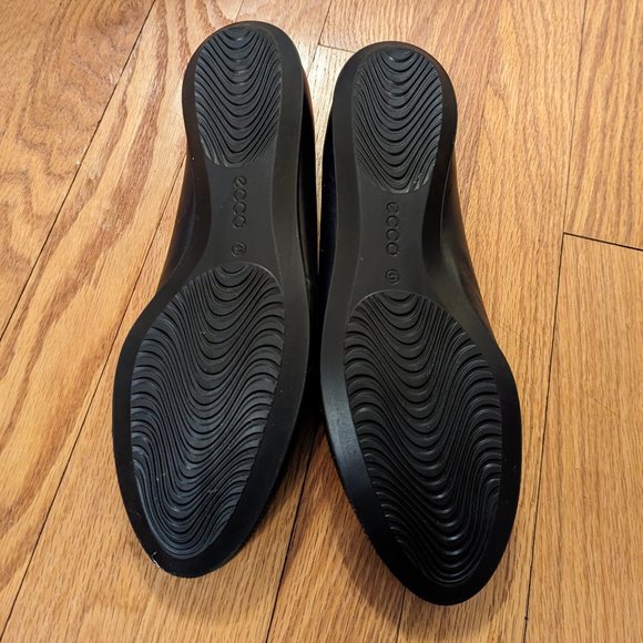 Ecco Touch Flats. Blue-black Snakeskin uppers. Women Size 41 (US 9.5) - Picture 2 of 9